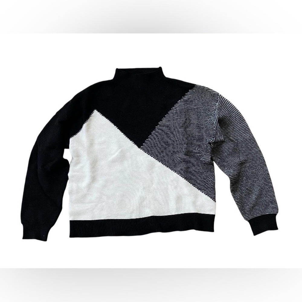 Black and White Geometric Womens Sweater